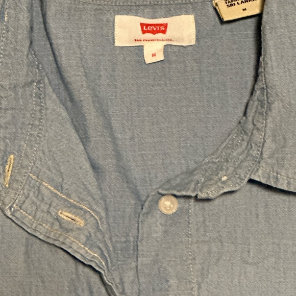 Levi’s Chambray Short Sleeve Button Up Shirt Medium - Picture 6 of 6